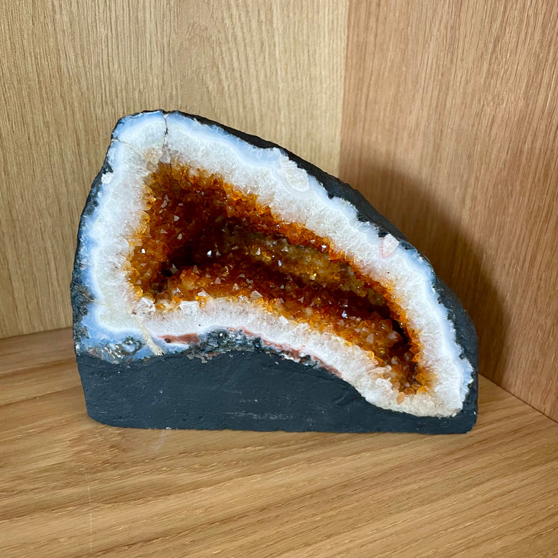 Citrine grande geode  à poser